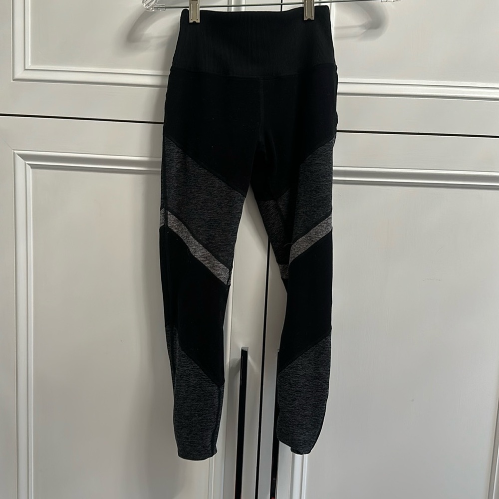 Alo gray leggings